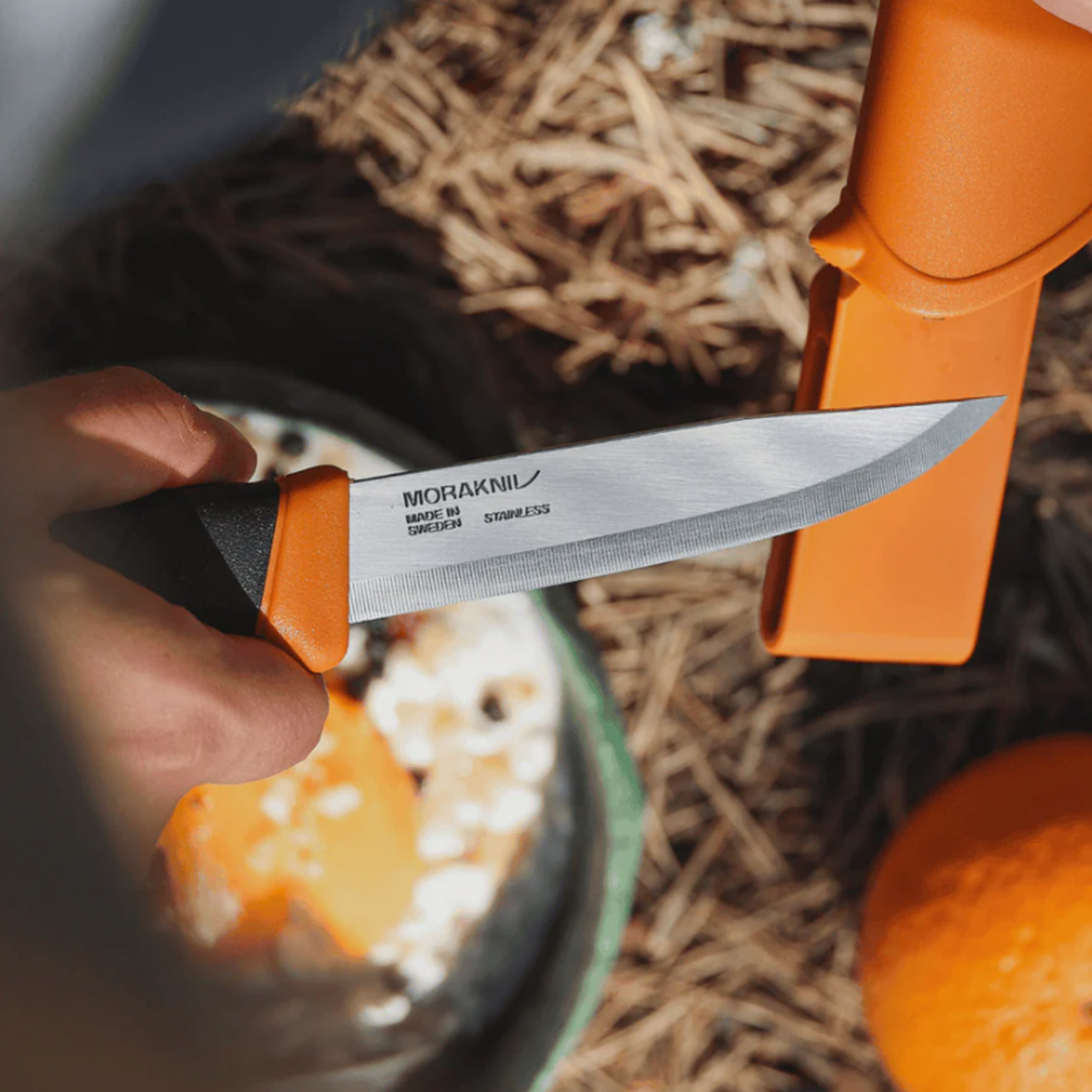 Nóż Morakniv Companion pomarańczowy stal nierdzewna - obrazek 4